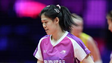 曼联计划在2026年签下巴莱巴，布莱顿可能接受7500万英镑报价，维拉考虑出售博加德以提升财务能力。